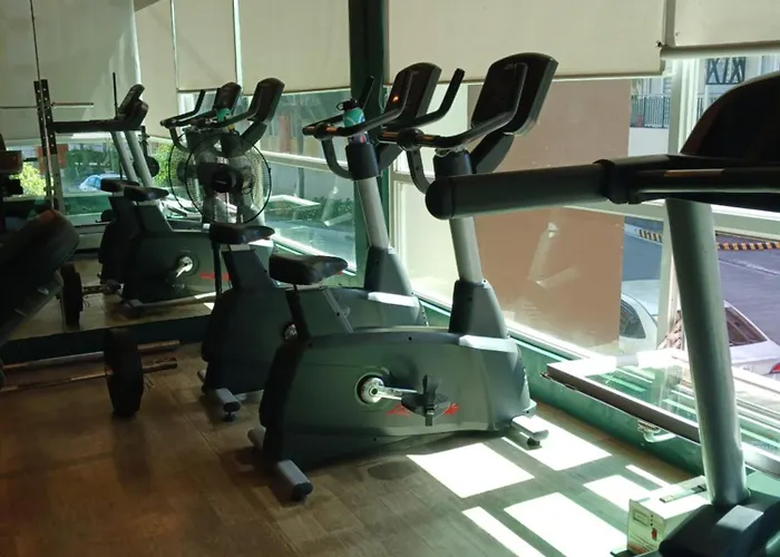 Apartment Eldenz Home 2Br Fully Furnished With Free Wi-Fi And Gym *